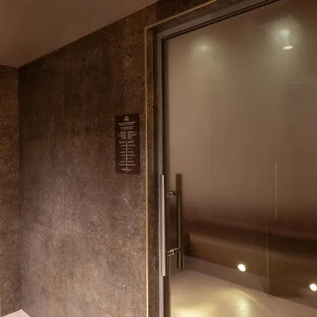 L'ormaie & Hotel Paris