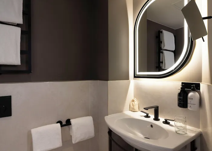 Hotel L'ormaie & París